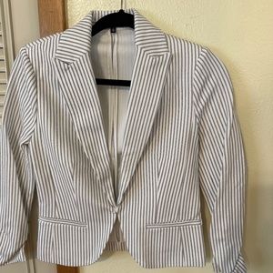 Fitted striped blazer